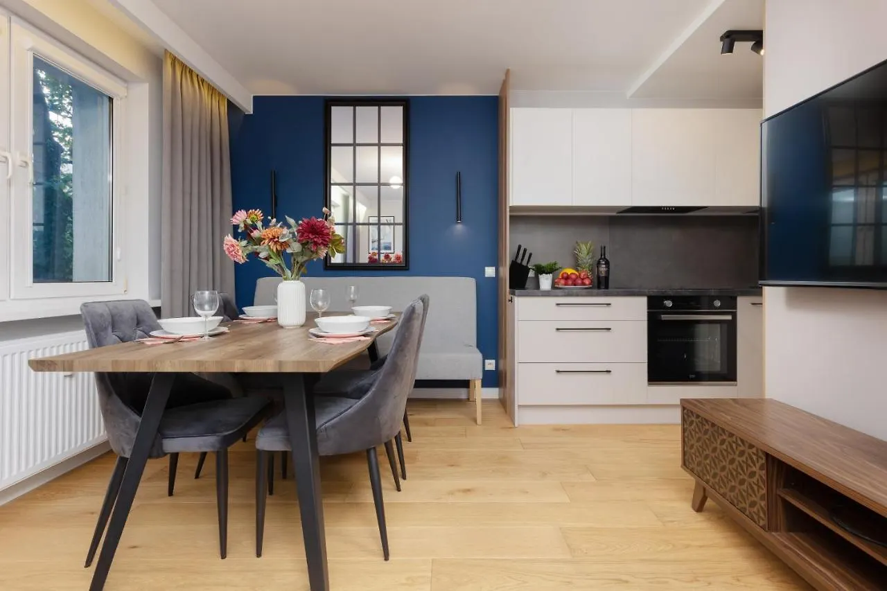 ורשה Warnenska Apartment By Noclegi Renters 0*,  פולין